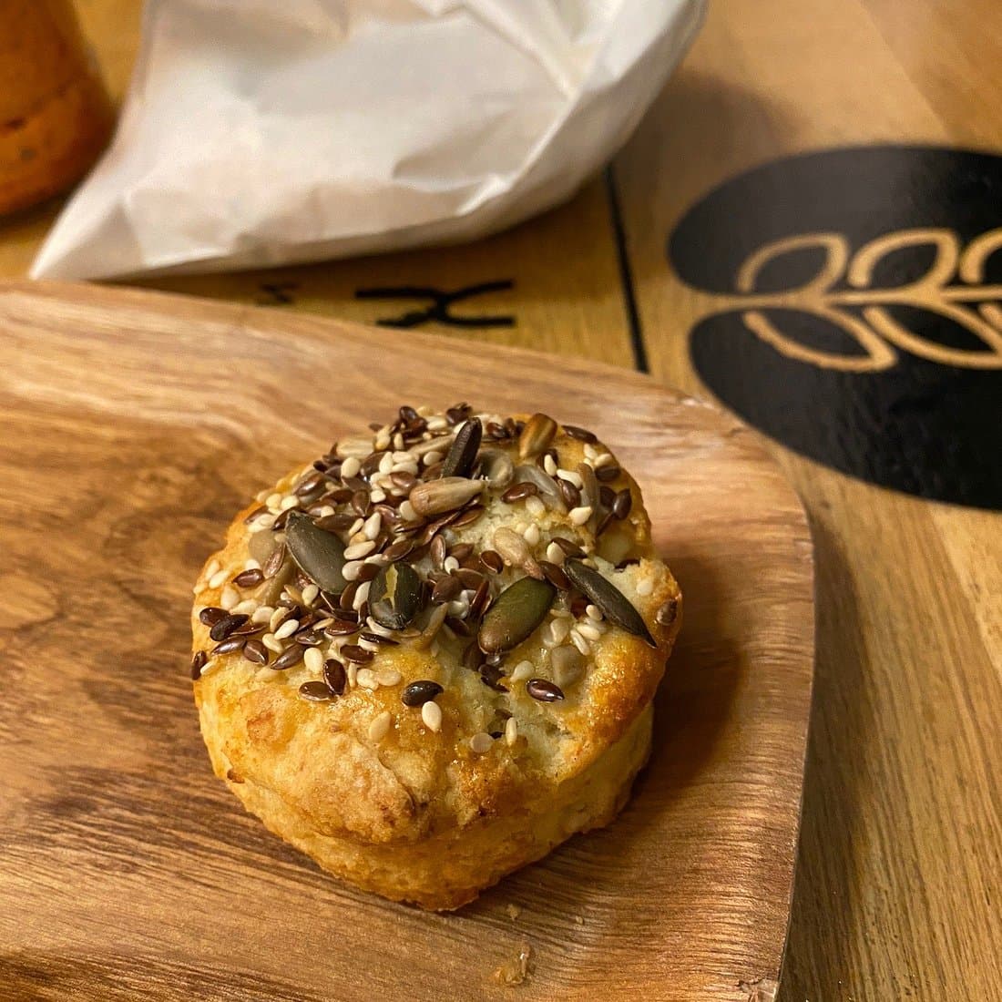 Солен скон с козе сирене